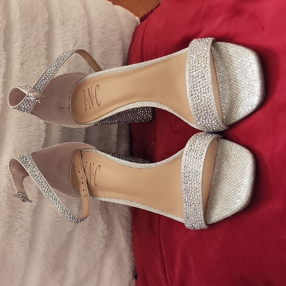 Bling Bling ....... open toe glamorous diamond shoe.